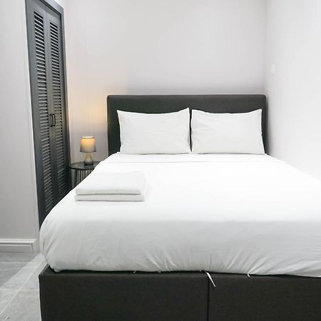 Deluxe Studio & Suite By Rr Singapore Exterior photo