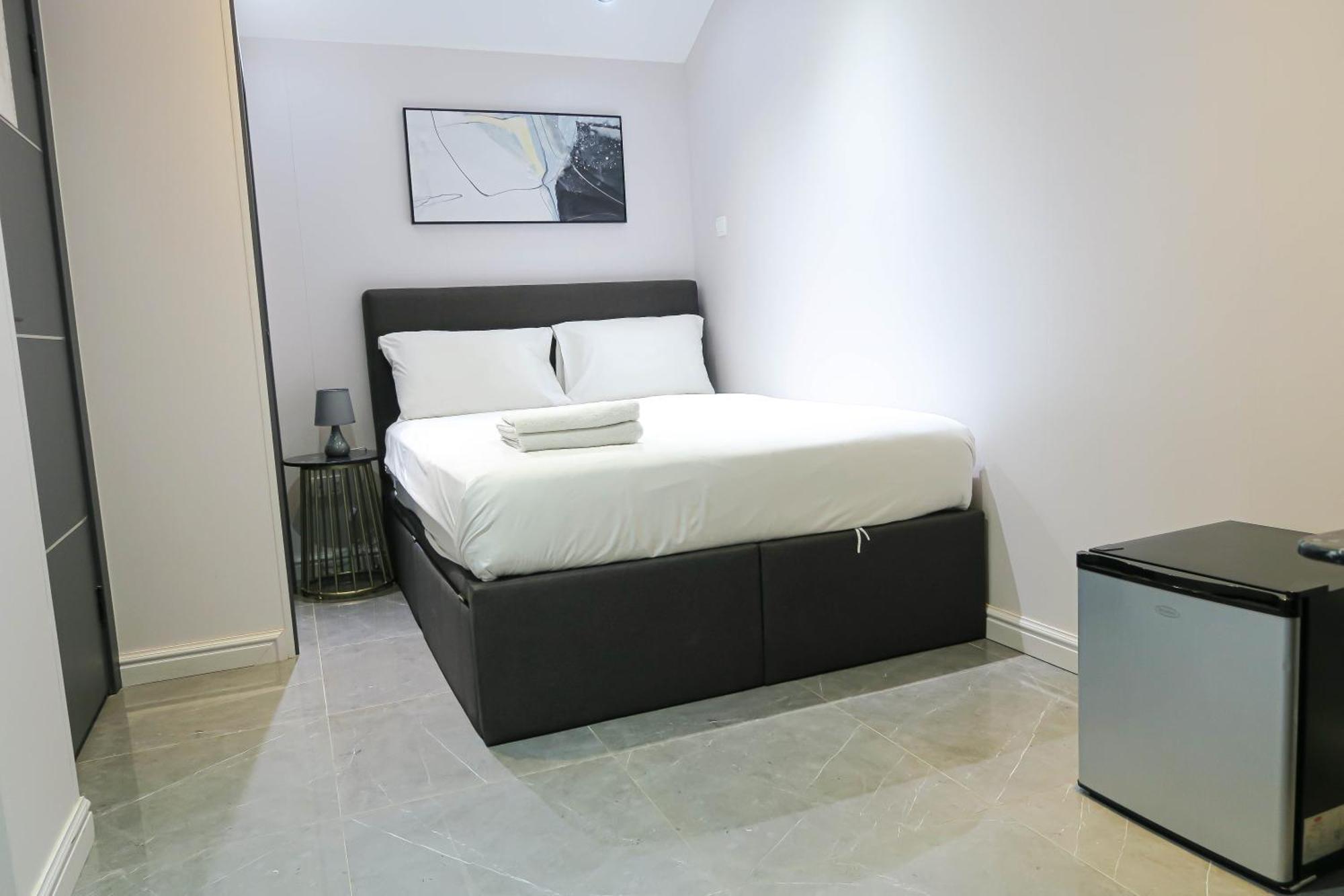 Deluxe Studio & Suite By Rr Singapore Exterior photo