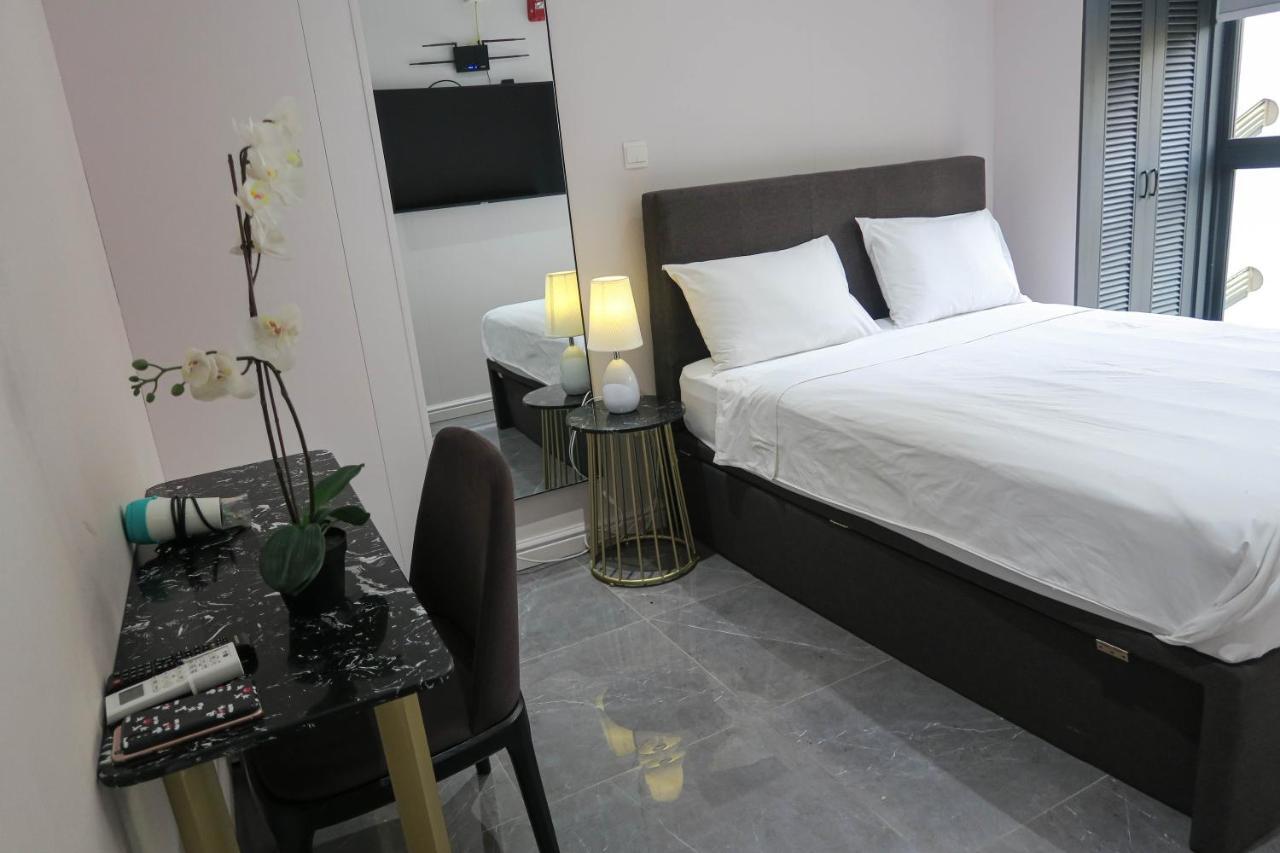 Deluxe Studio & Suite By Rr Singapore Exterior photo